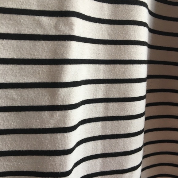 DOE & RAE | black & white striped drop sleeve top - Picture 4 of 8